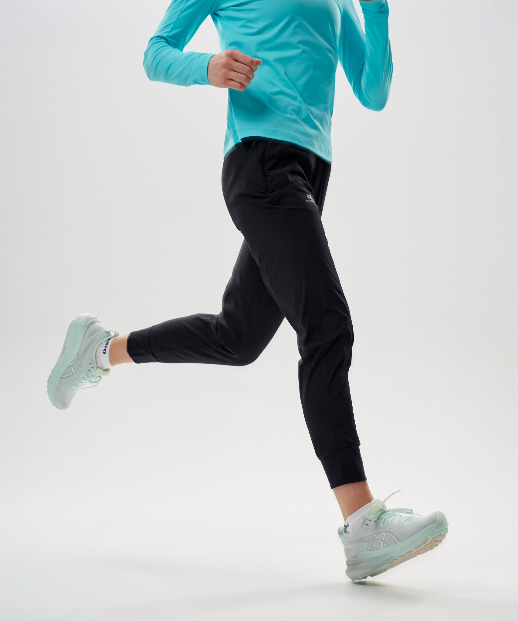 Брюки беговые Pro Light Black W